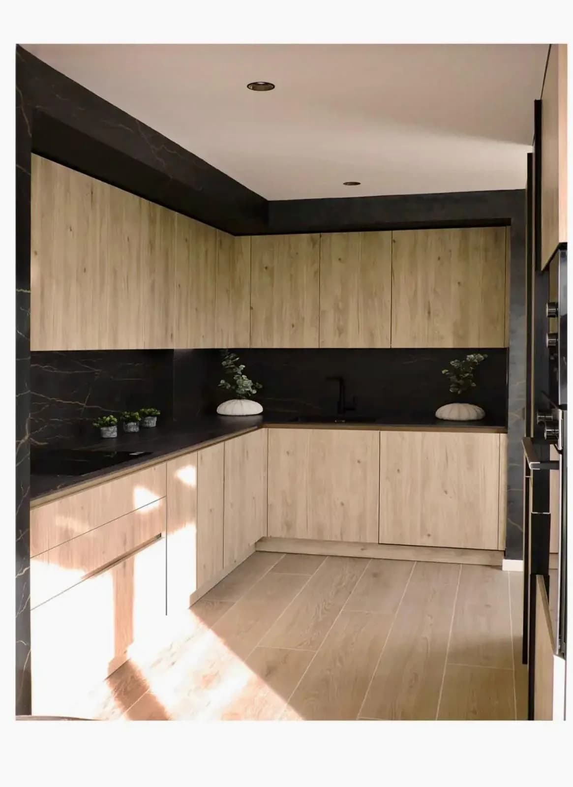 2 Bedroom Penthouse for Sale in Marbella, Málaga - Image 2