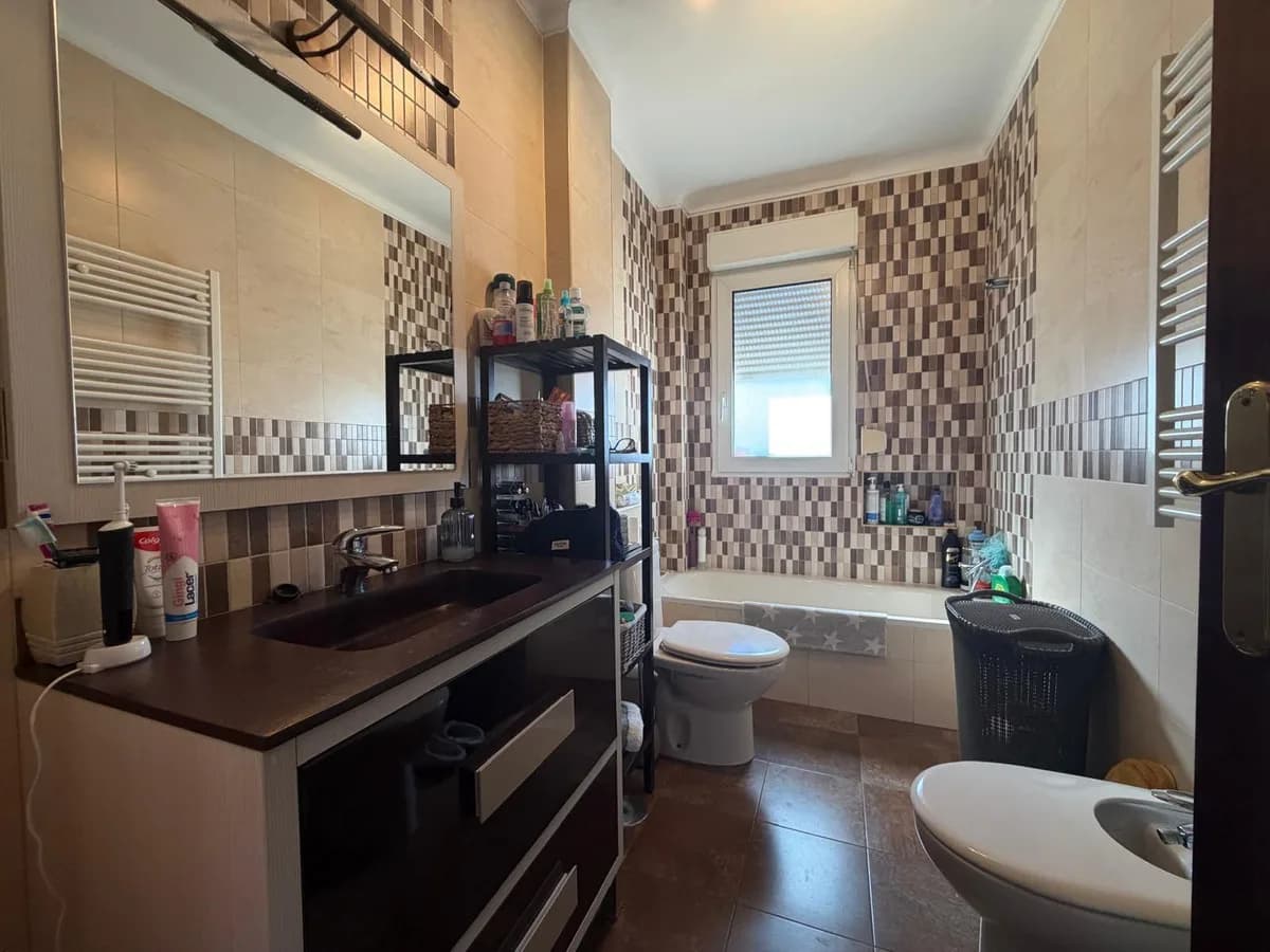 3 Bedroom Middle Floor Apartment for Sale in Ronda, Málaga - Image 5