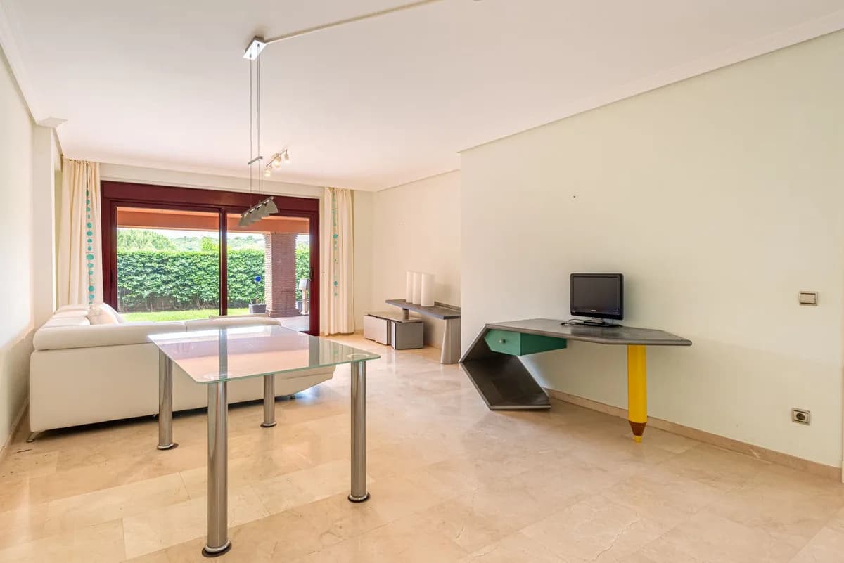 2 Bedroom Ground Floor Apartment for Sale in Casares, Málaga - Image 6