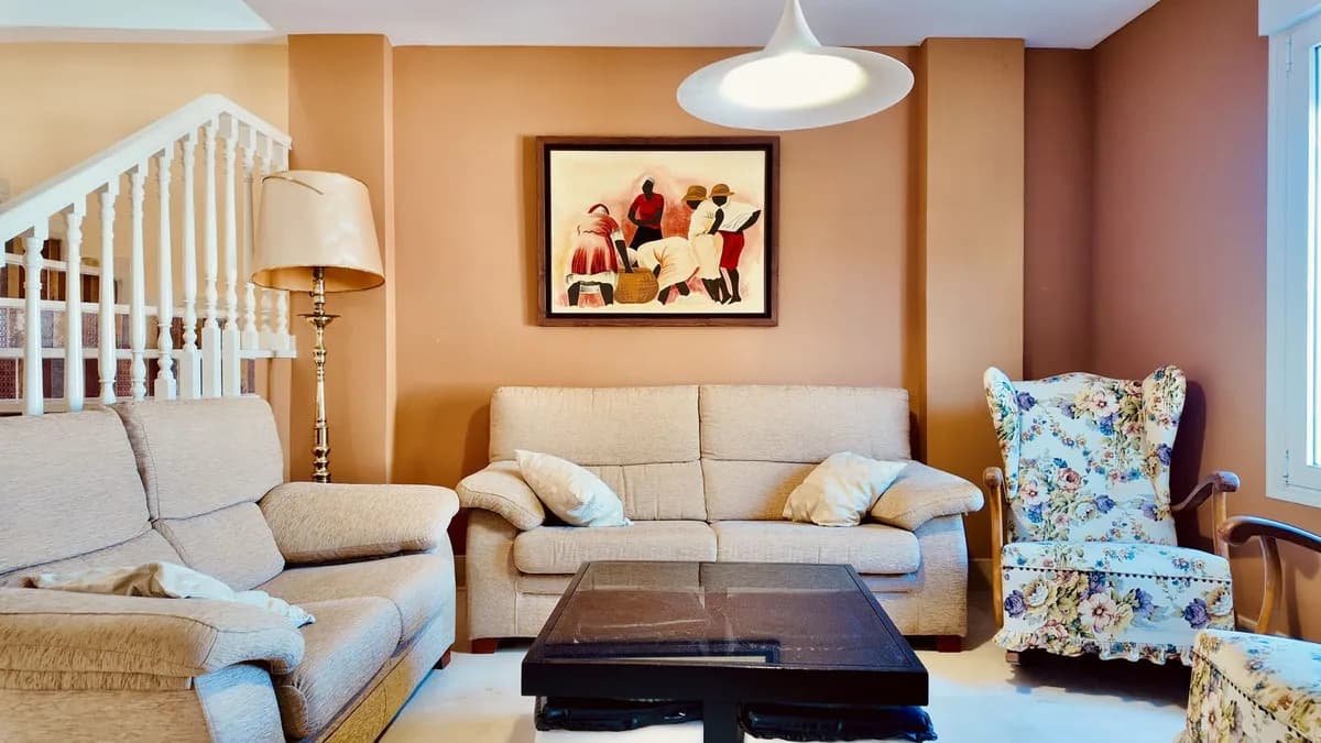 5 Bedroom Townhouse for Sale in Torremolinos, Málaga - Image 3
