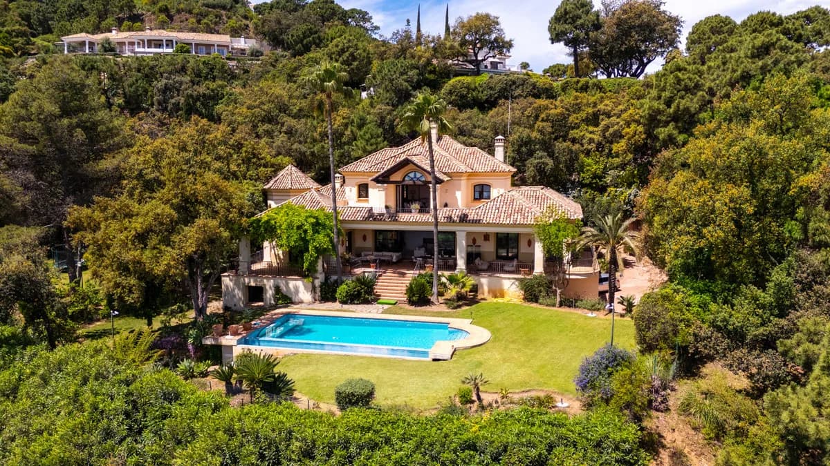 5 Bedroom Detached Villa for Sale in La Zagaleta, Málaga - Image 7