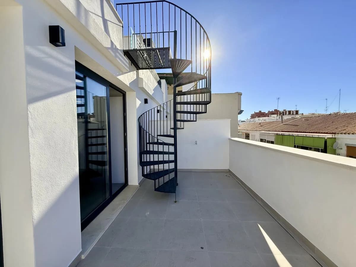 1 Bedroom Penthouse for Sale in Estepona, Málaga - Image 8