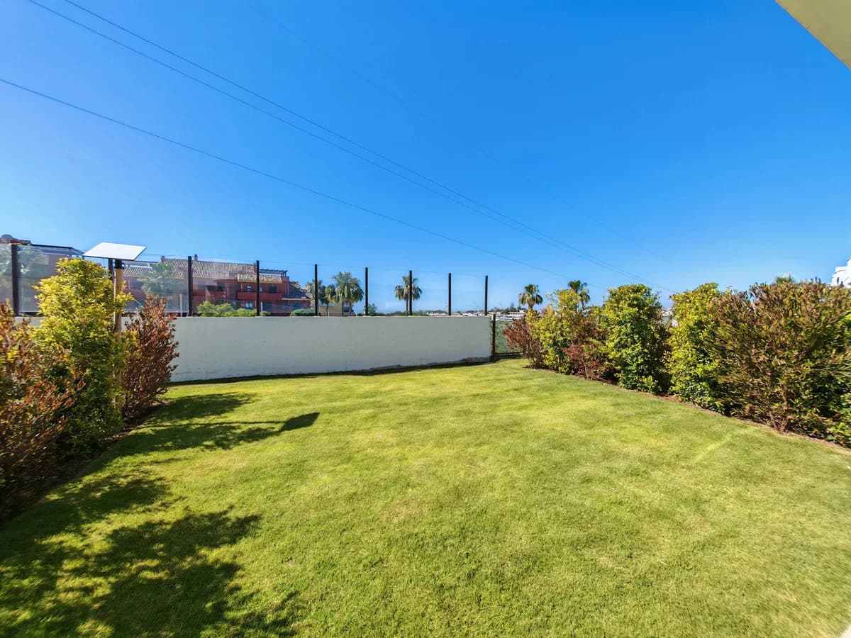 2 Bedroom Ground Floor Apartment for Sale in Cancelada, Málaga - Image 9