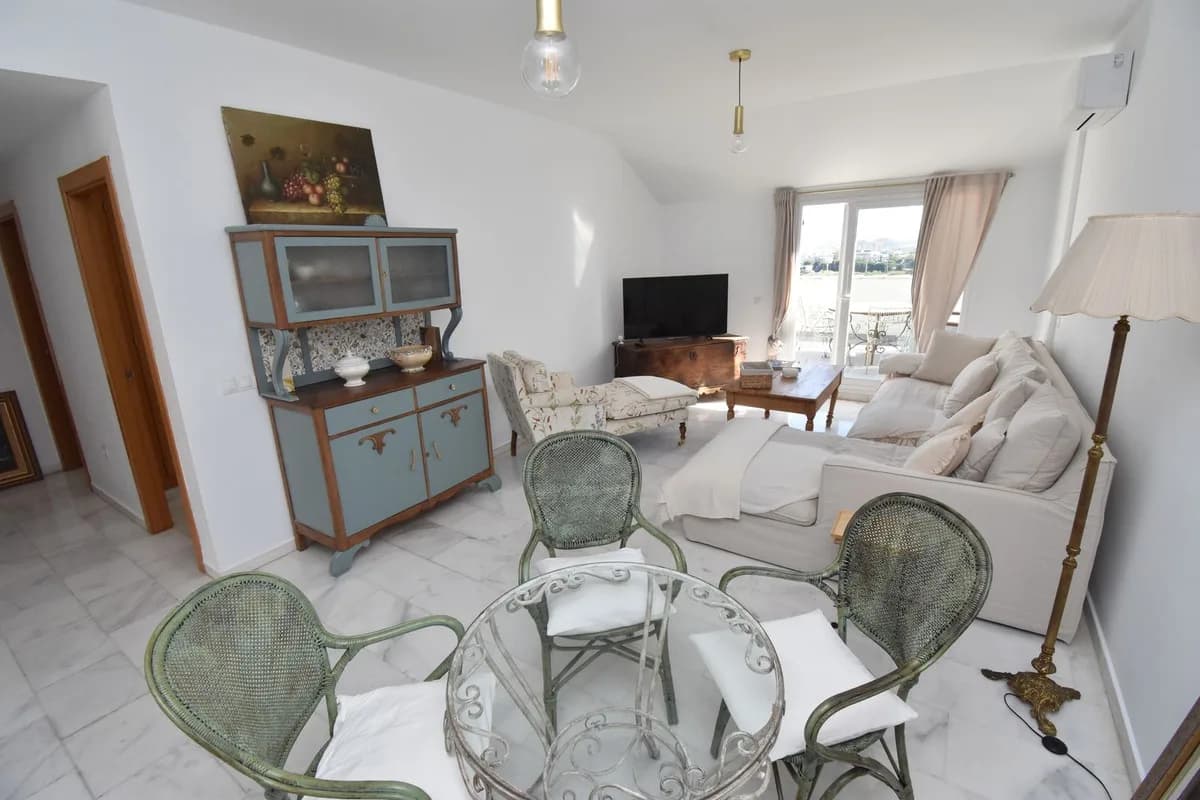 3 Bedroom Penthouse for Sale in Fuengirola, Málaga - Image 6