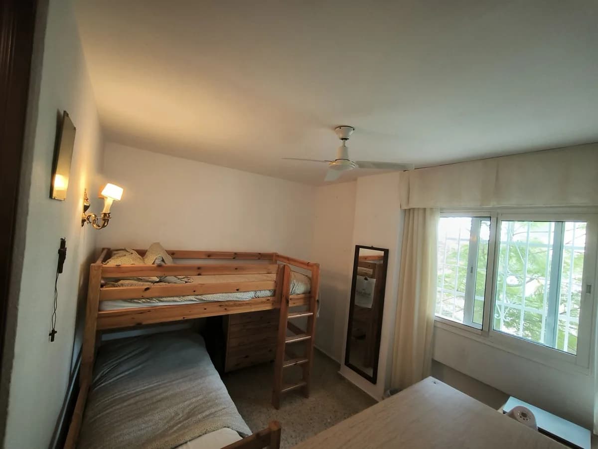 3 Bedroom Ground Floor Apartment for Sale in Fuengirola, Málaga - Image 3