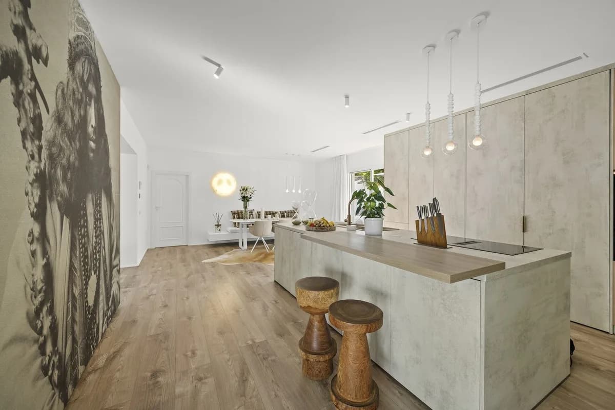5 Bedroom Detached Villa for Sale in Guadalmina Alta, Málaga - Image 6