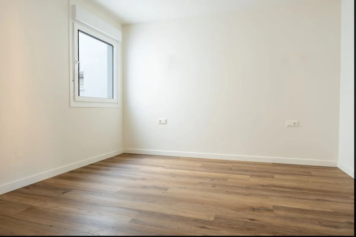 2 Bedroom Middle Floor Apartment for Sale in Torreblanca, Málaga - Image 5