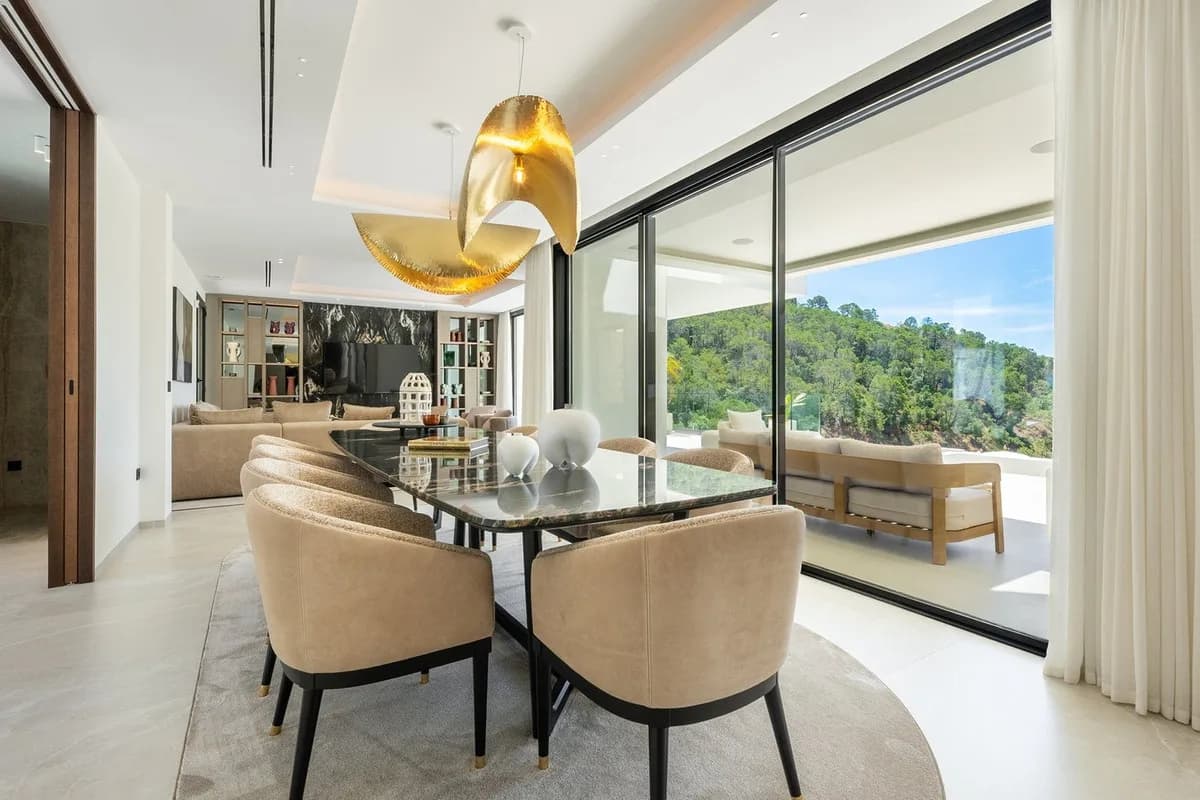 8 Bedroom Detached Villa for Sale in Benahavís, Málaga - Image 7