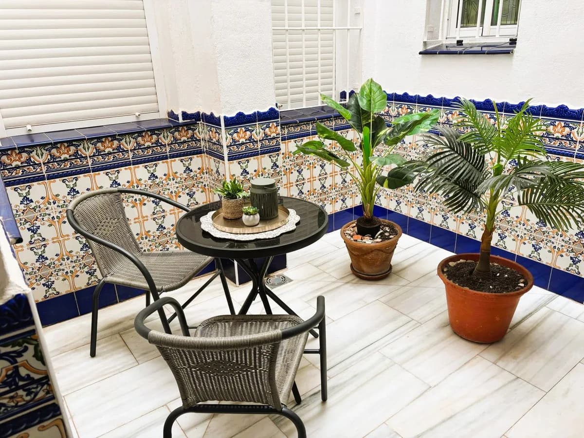 2 Bedroom Middle Floor Apartment for Sale in La Cala de Mijas, Málaga - Image 6