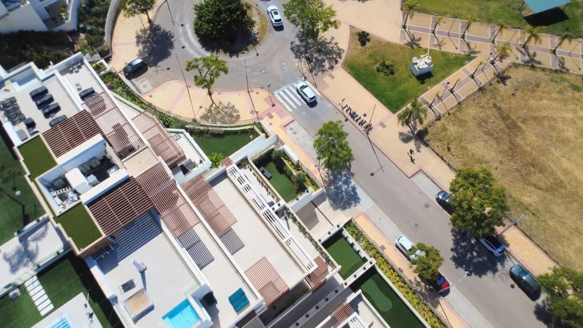 2 Bedroom Ground Floor Apartment for Sale in Estepona, Málaga - Image 6