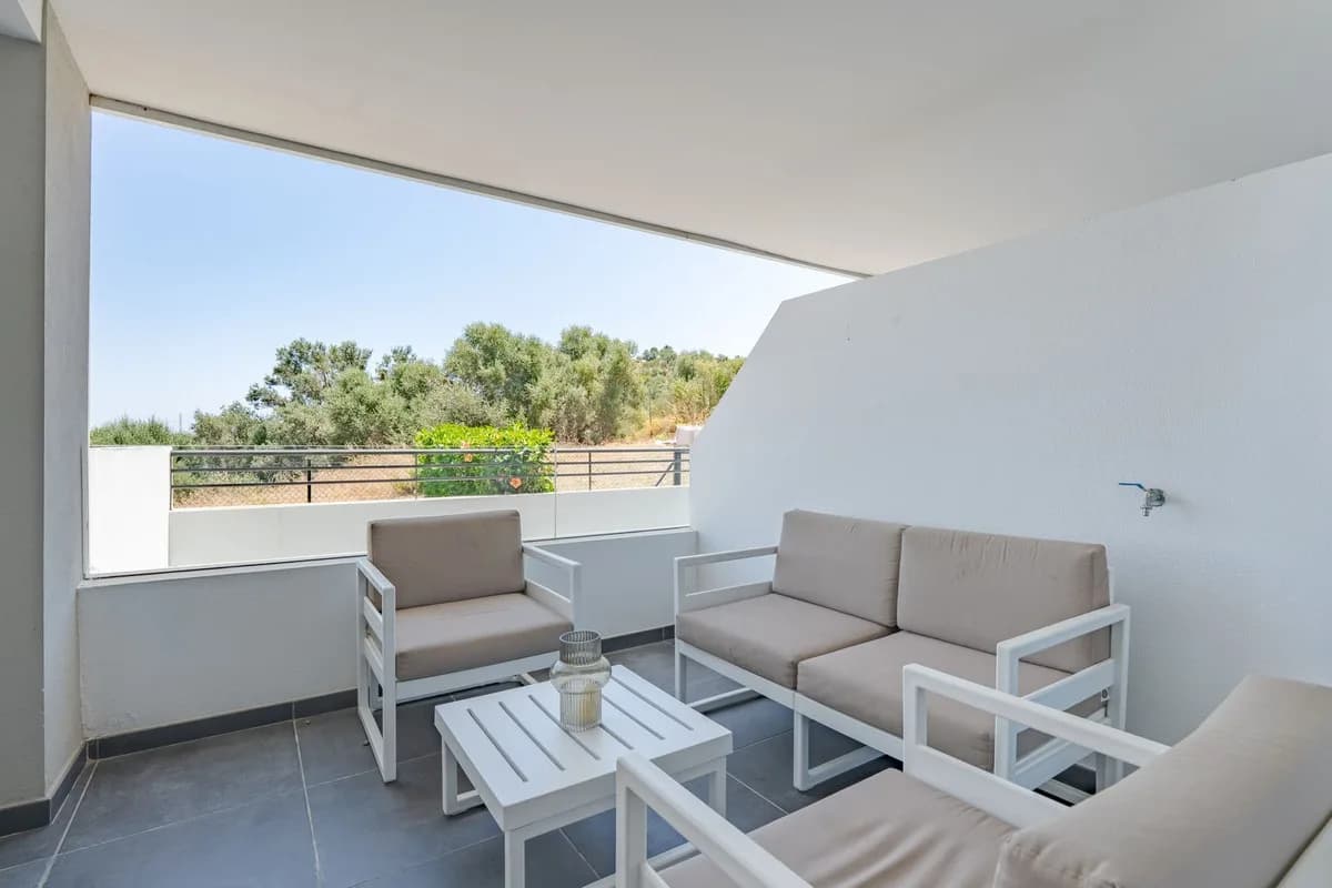 2 Bedroom Middle Floor Apartment for Sale in Mijas, Málaga - Image 7