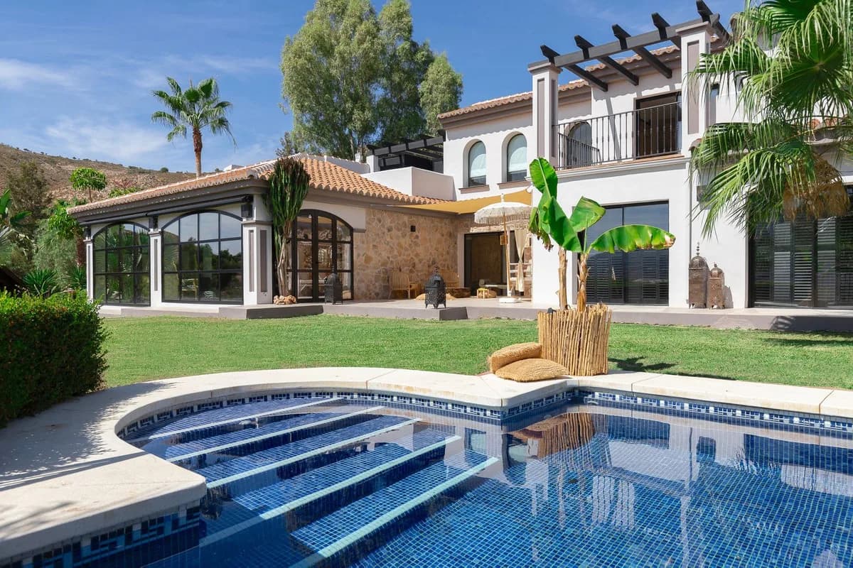 5 Bedroom Finca - Cortijo for Sale in Alhaurín de la Torre, Málaga