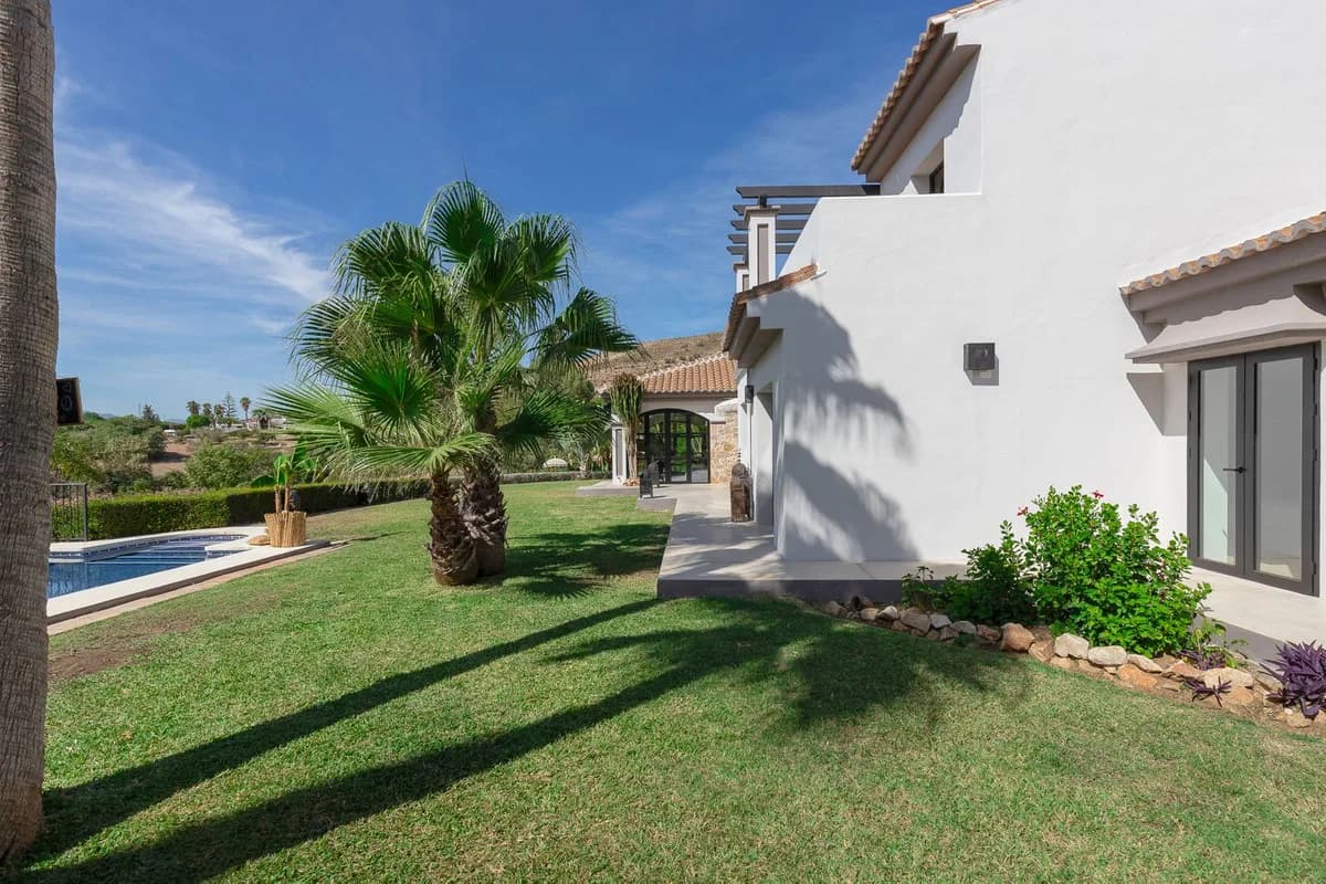 5 Bedroom Finca - Cortijo for Sale in Alhaurín de la Torre, Málaga - Image 7