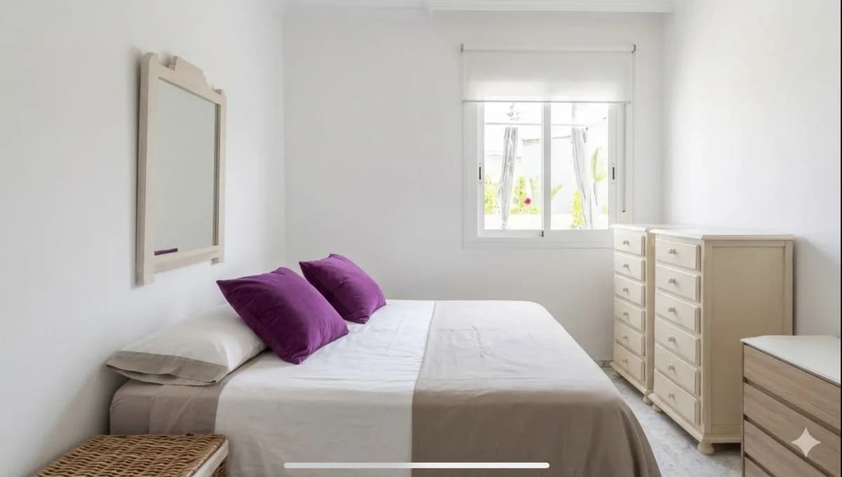 2 Bedroom Ground Floor Apartment for Sale in Marbella, Málaga - Image 9