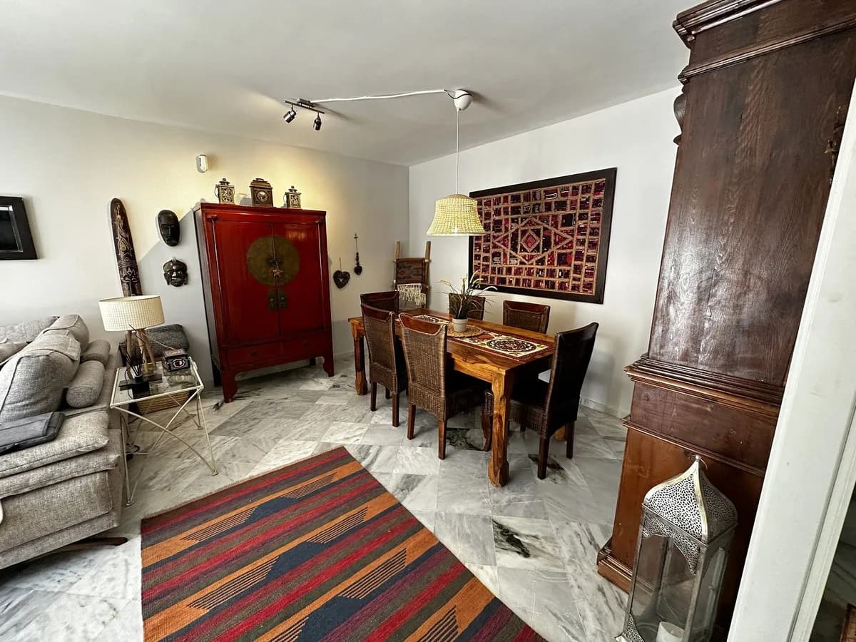 3 Bedroom Townhouse for Sale in Nagüeles, Málaga - Image 2