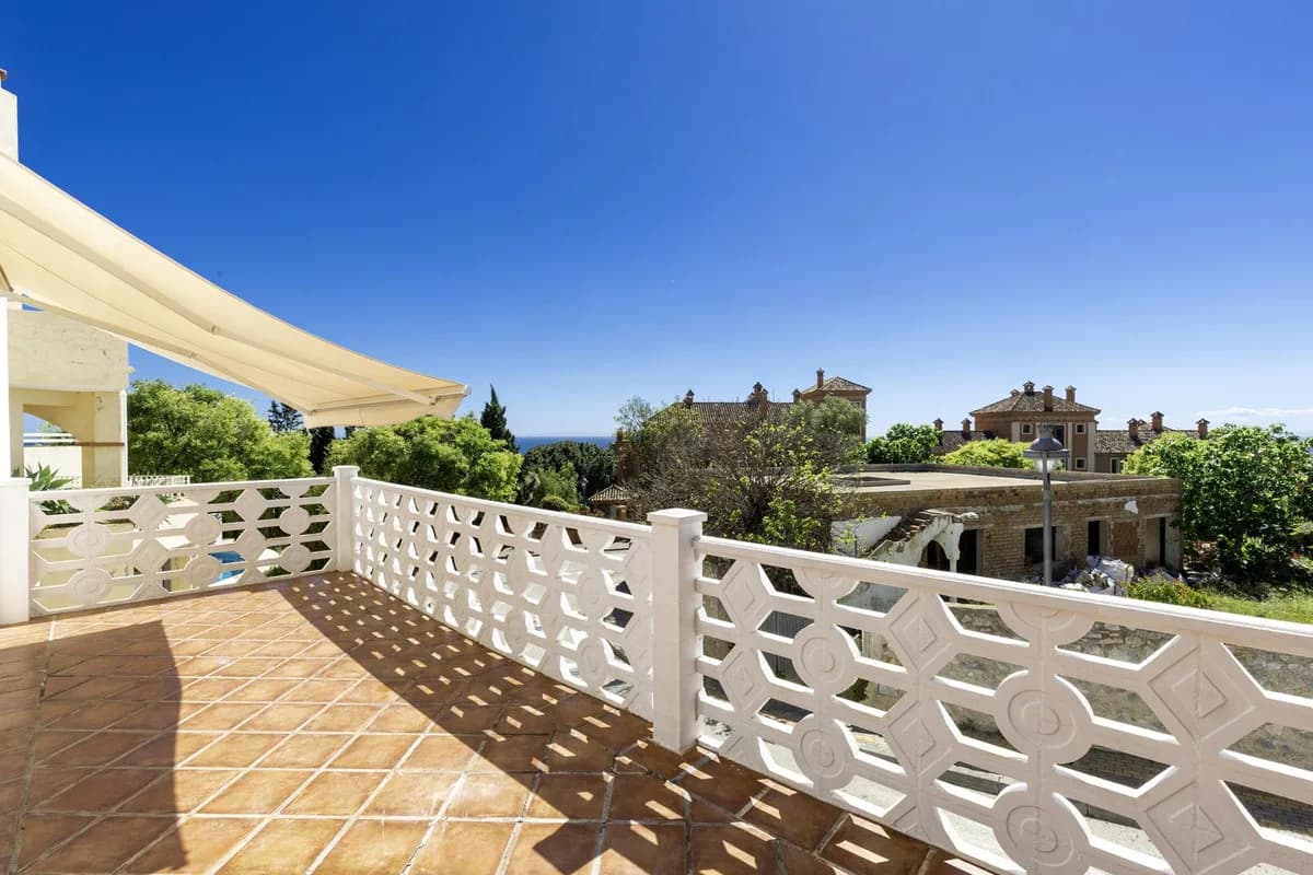 3 Bedroom Detached Villa for Sale in Marbella, Málaga - Image 5