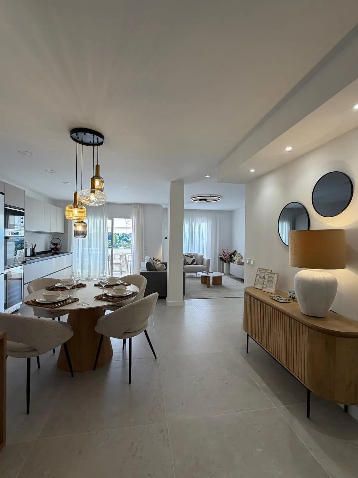 3 Bedroom Top Floor Apartment for Sale in Benahavís, Málaga - Image 4