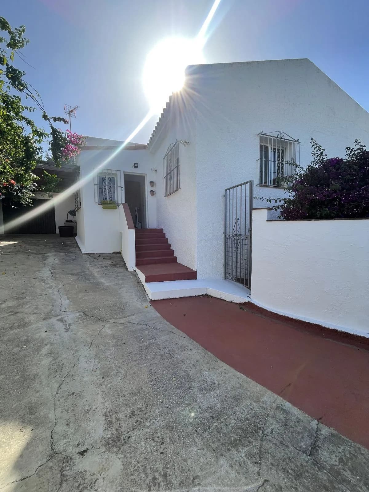 3 Bedroom Detached Villa for Sale in Manilva, Málaga - Image 2