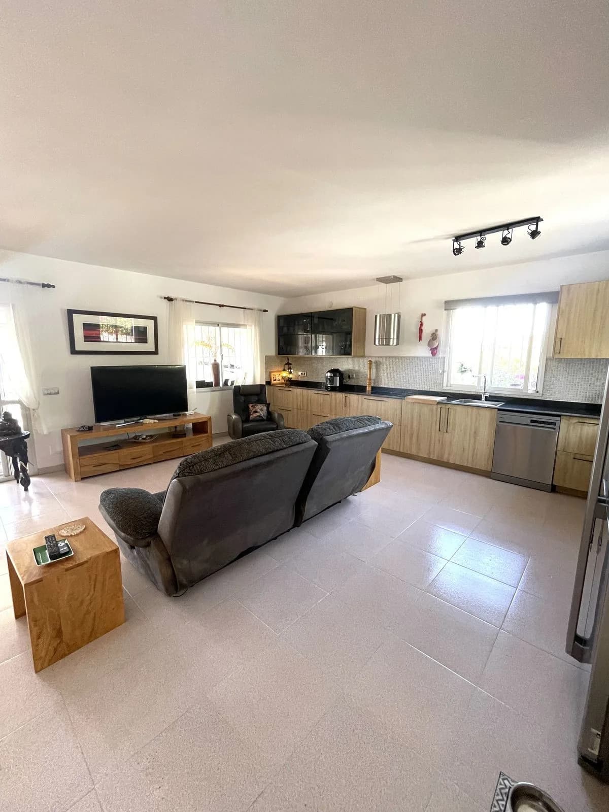 3 Bedroom Detached Villa for Sale in Manilva, Málaga - Image 3
