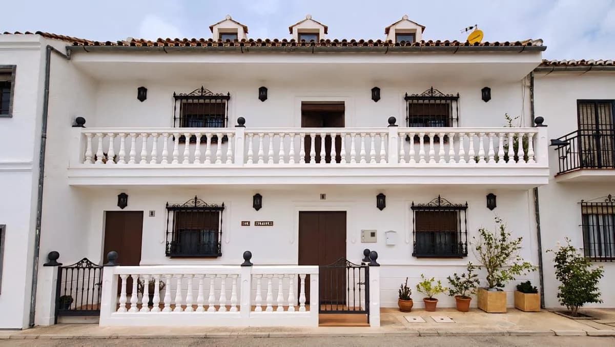 8 Bedroom Townhouse for Sale in Ronda, Málaga