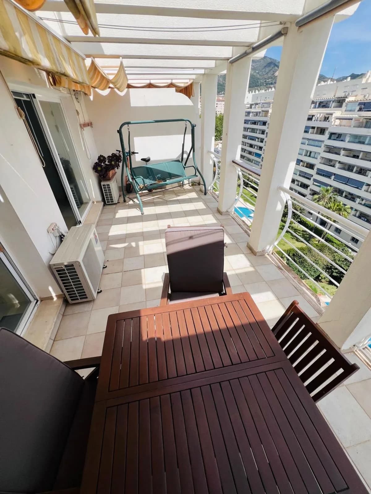 2 Bedroom Penthouse Duplex for Sale in Marbella, Málaga - Image 4