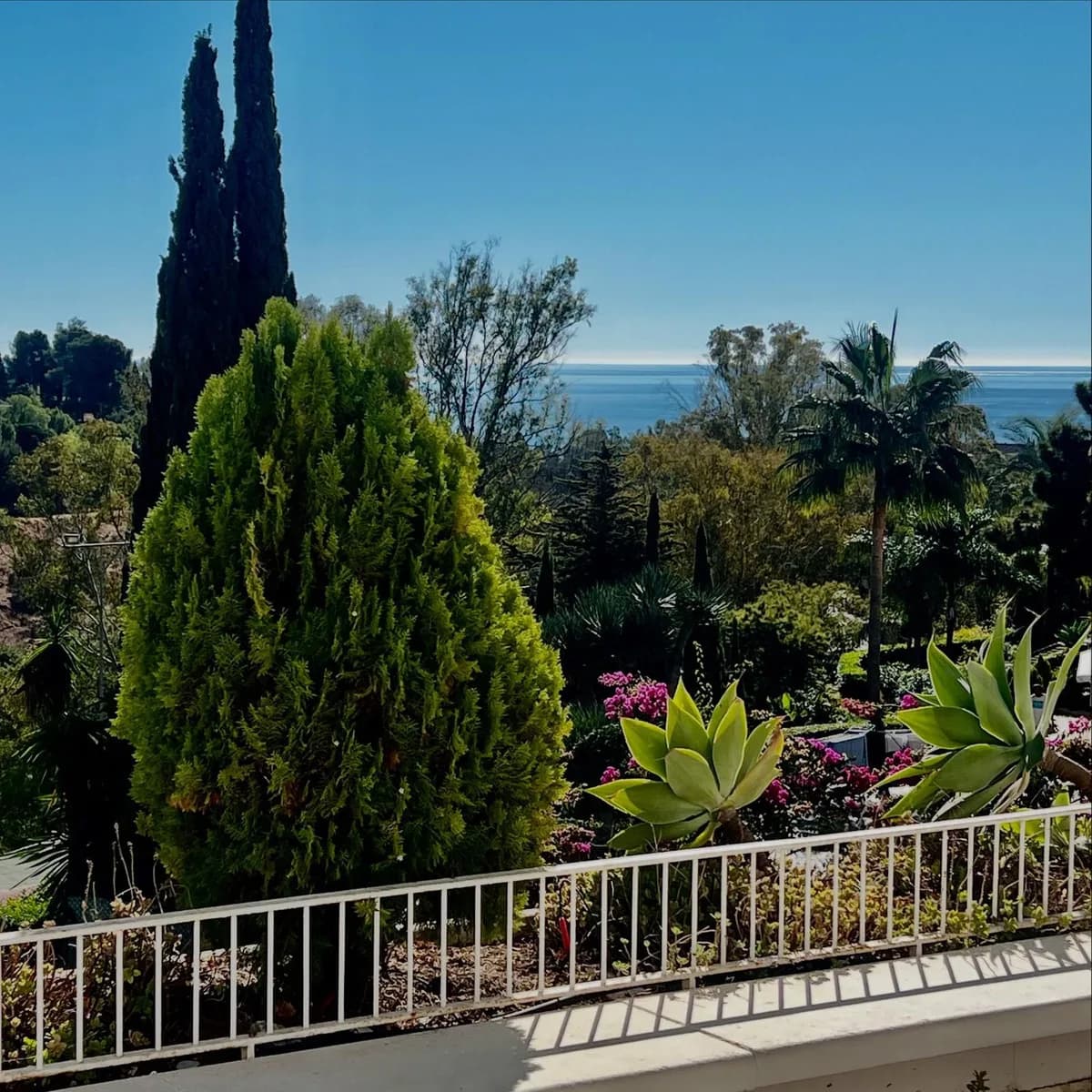 2 Bedroom Ground Floor Apartment for Sale in The Golden Mile, Málaga