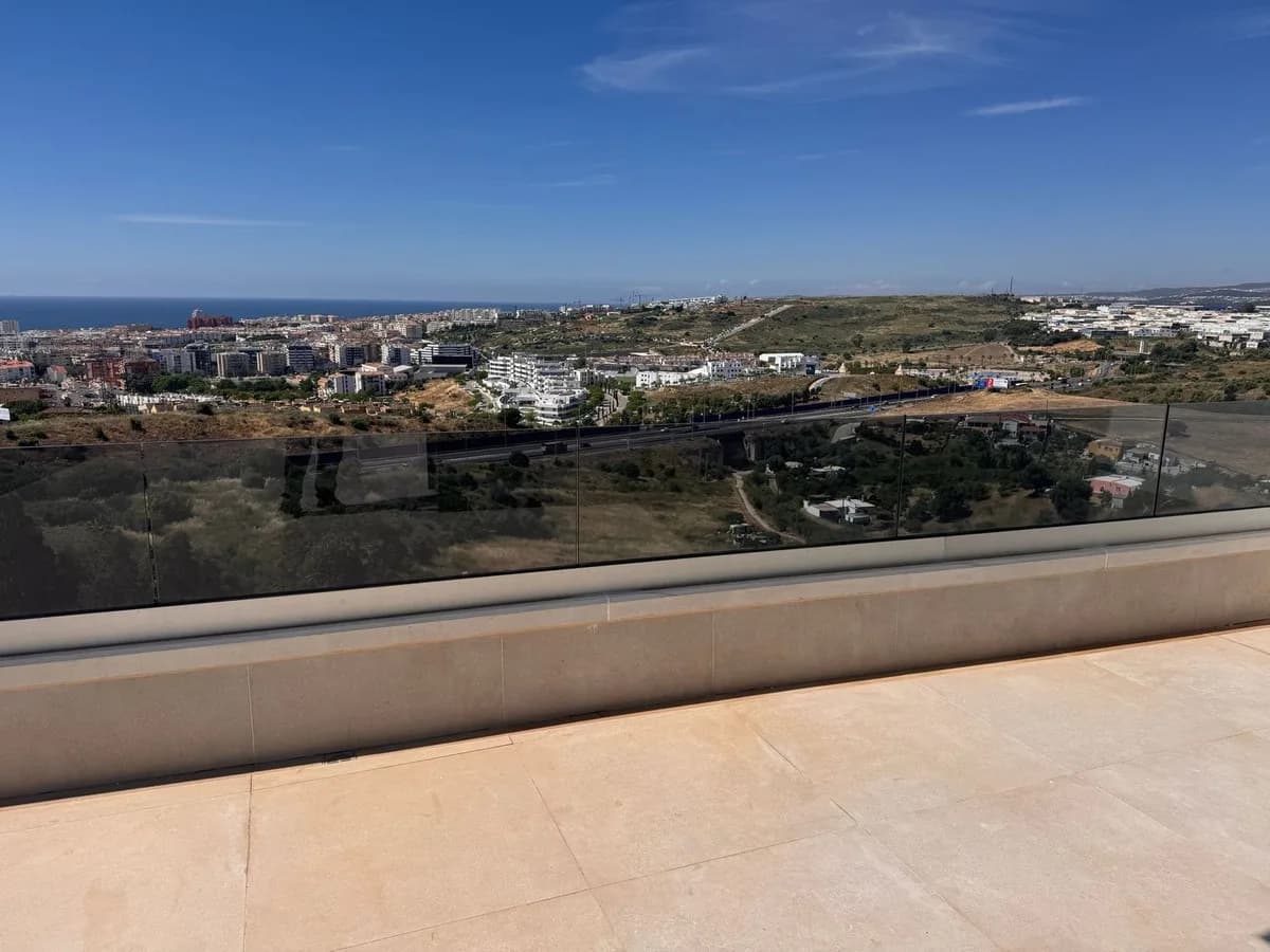 3 Bedroom Penthouse for Sale in Estepona, Málaga - Image 5