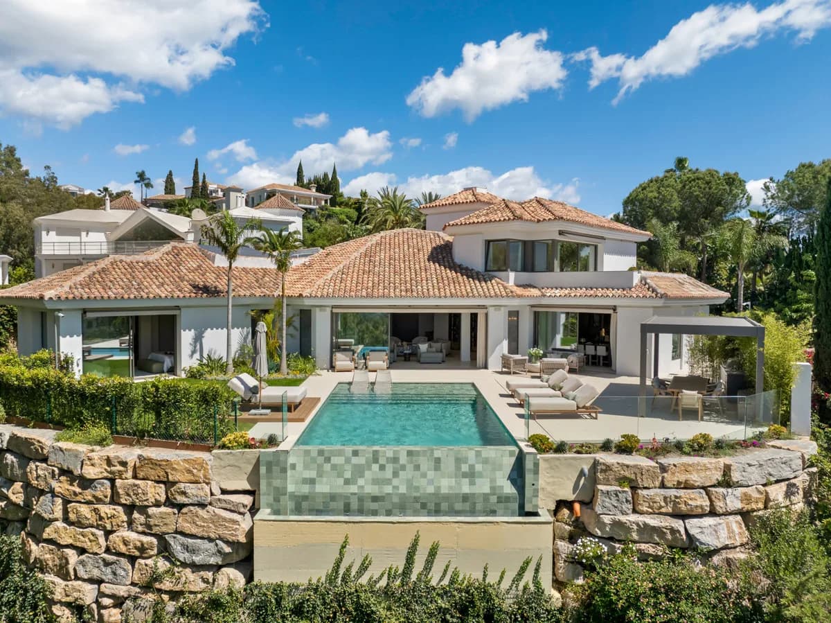 6 Bedroom Detached Villa for Sale in Benahavís, Málaga - Image 8