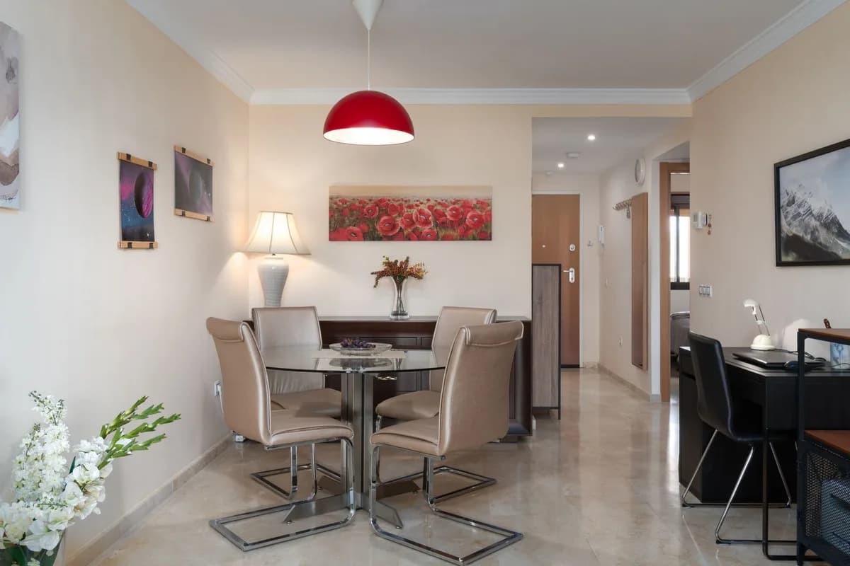 2 Bedroom Middle Floor Apartment for Sale in La Cala de Mijas, Málaga - Image 9