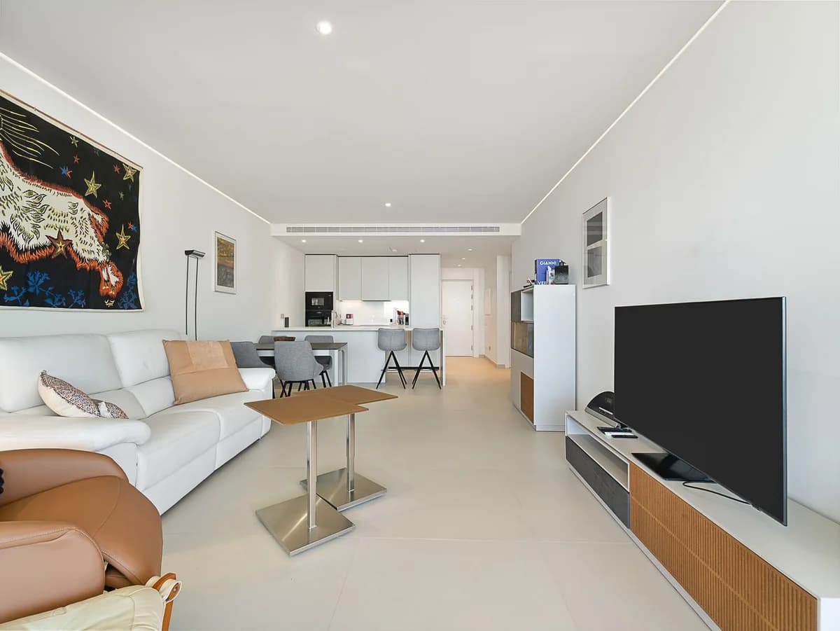 2 Bedroom Middle Floor Apartment for Sale in Fuengirola, Málaga - Image 9