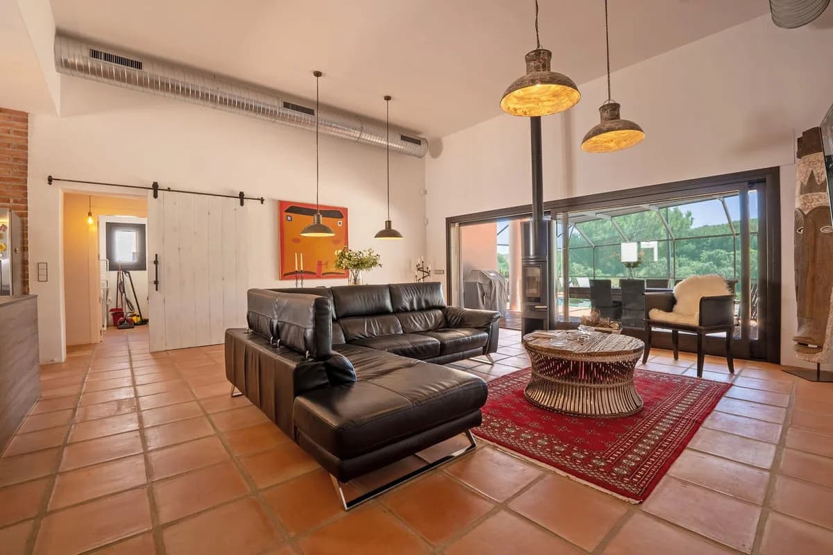 3 Bedroom Detached Villa for Sale in La Cala Golf, Málaga - Image 2