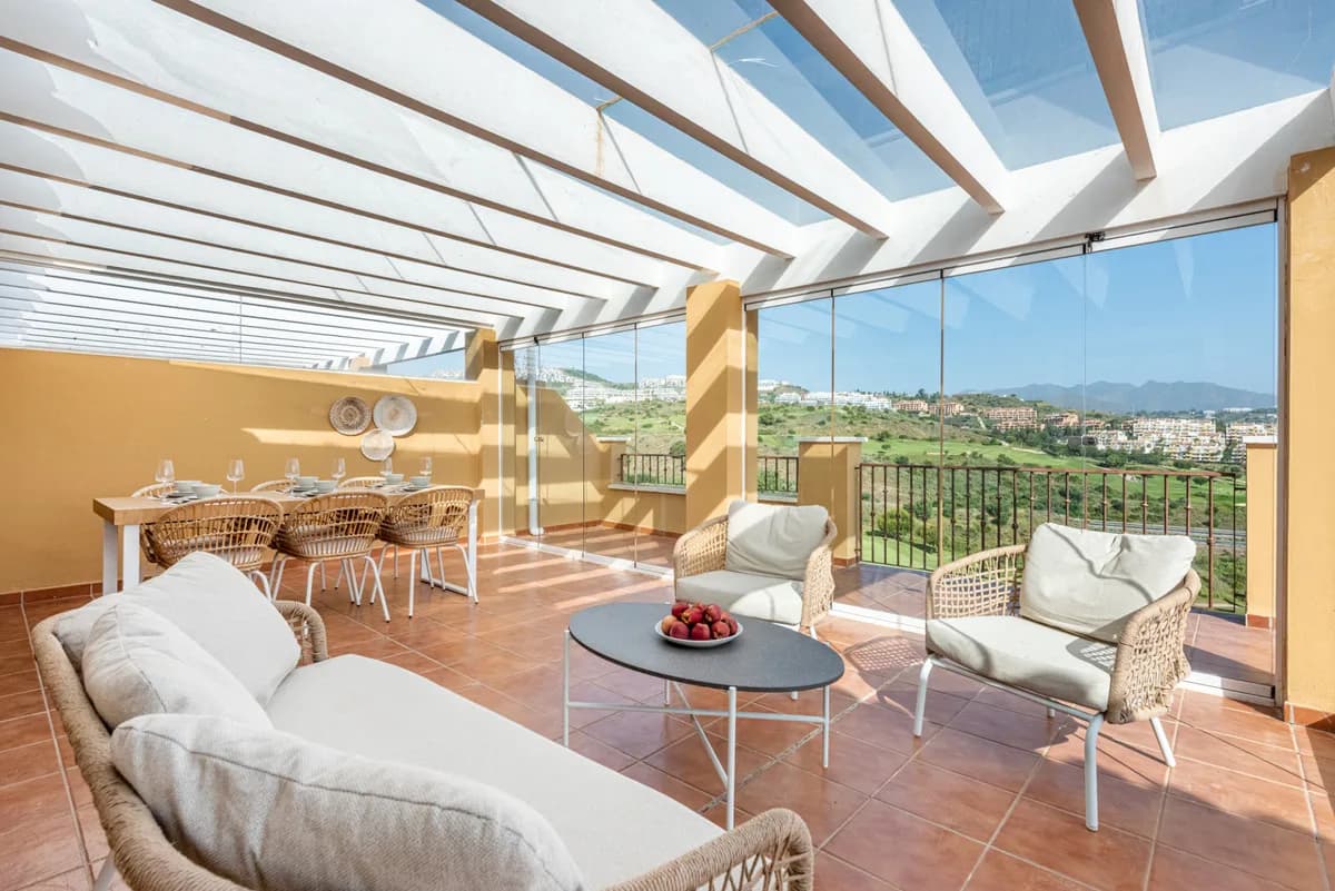2 Bedroom Penthouse for Sale in Calanova Golf, Málaga - Image 7