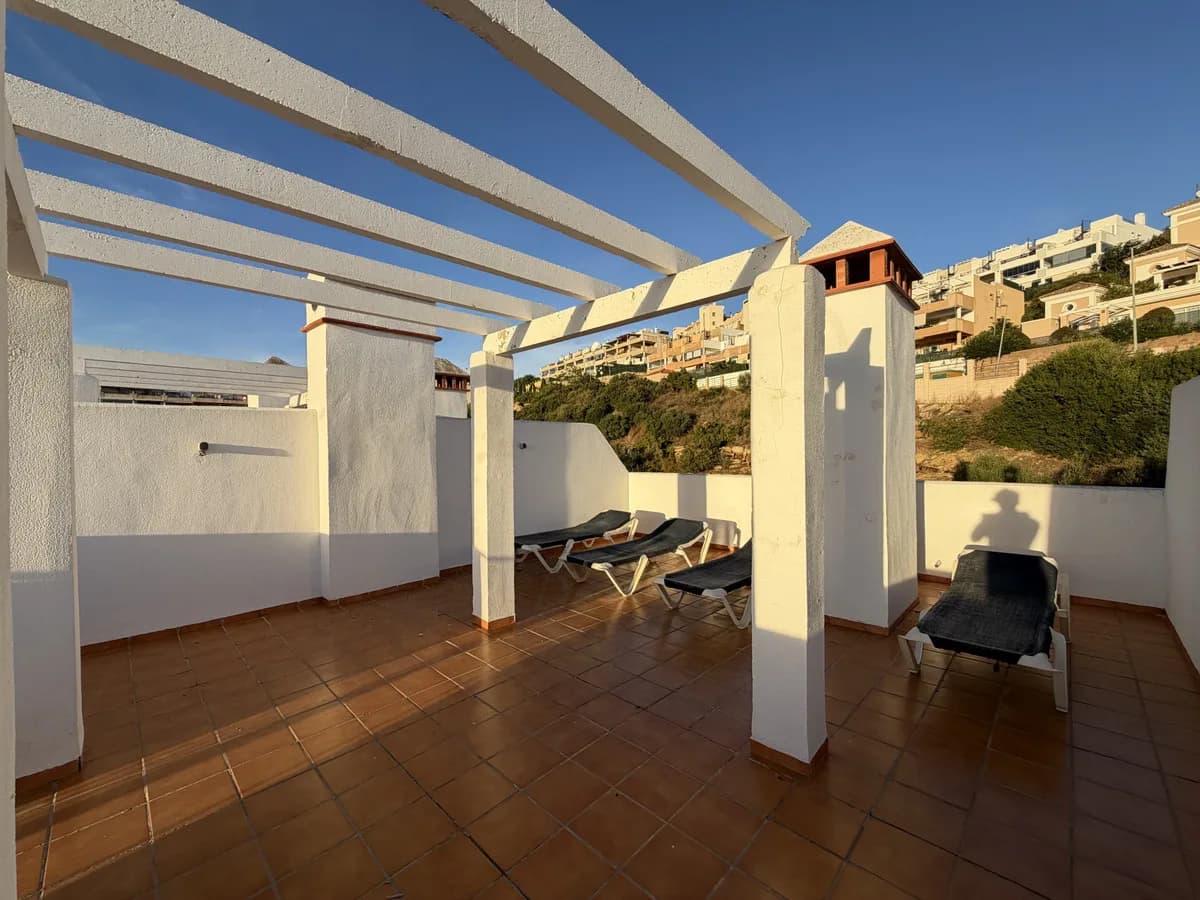 2 Bedroom Penthouse for Sale in Doña Julia, Málaga - Image 3