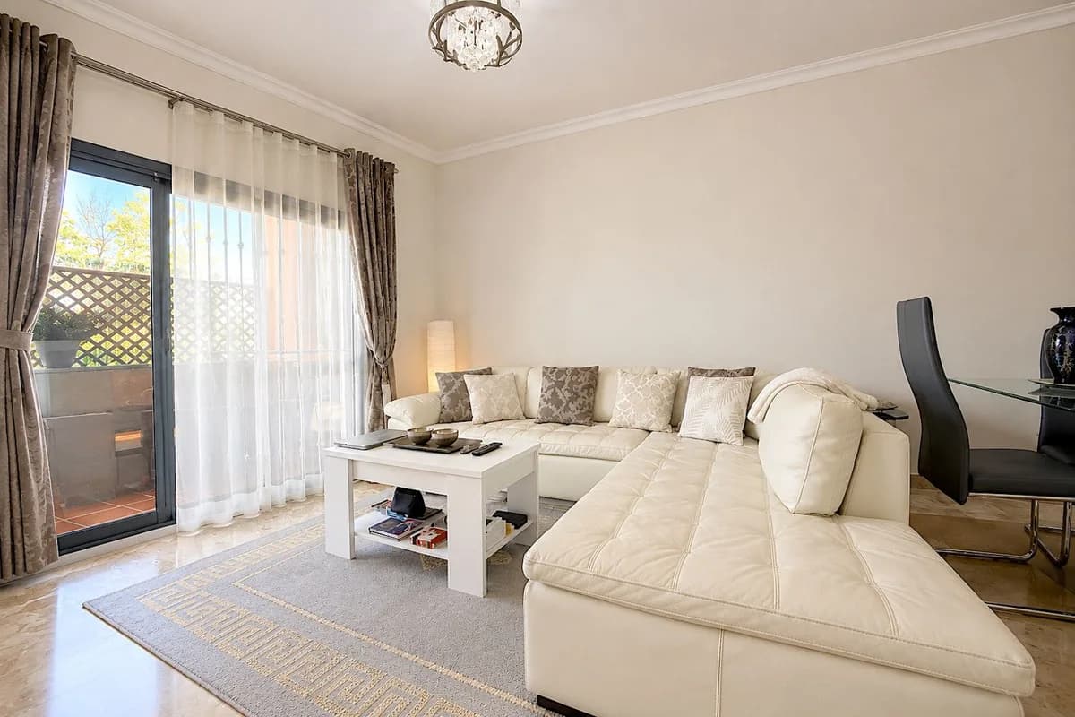 2 Bedroom Ground Floor Apartment for Sale in San Pedro de Alcántara, Málaga - Image 9
