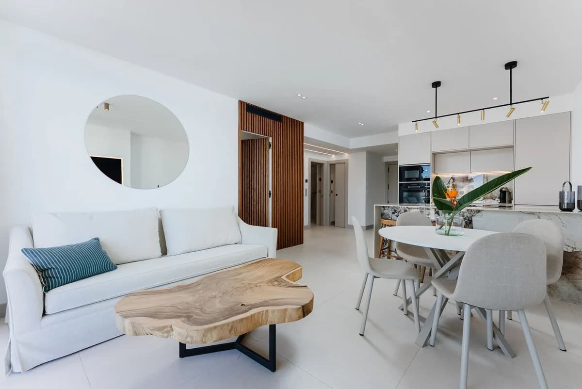 2 Bedroom Top Floor Apartment for Sale in Fuengirola, Málaga - Image 6