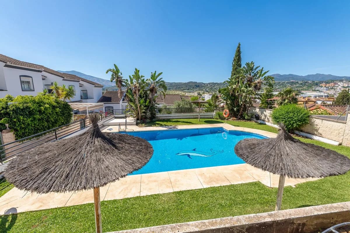 3 Bedroom Townhouse for Sale in Coín, Málaga - Image 3