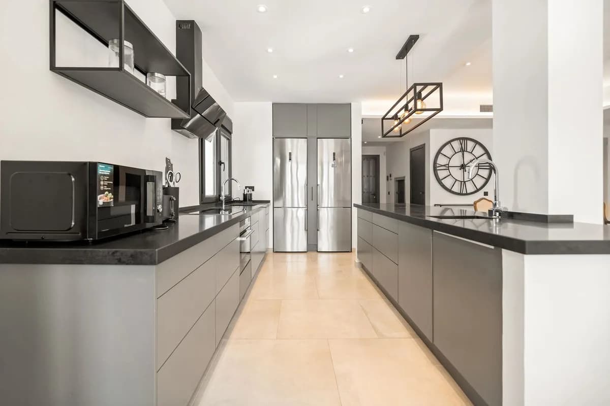 4 Bedroom Detached Villa for Sale in Marbesa, Málaga - Image 6