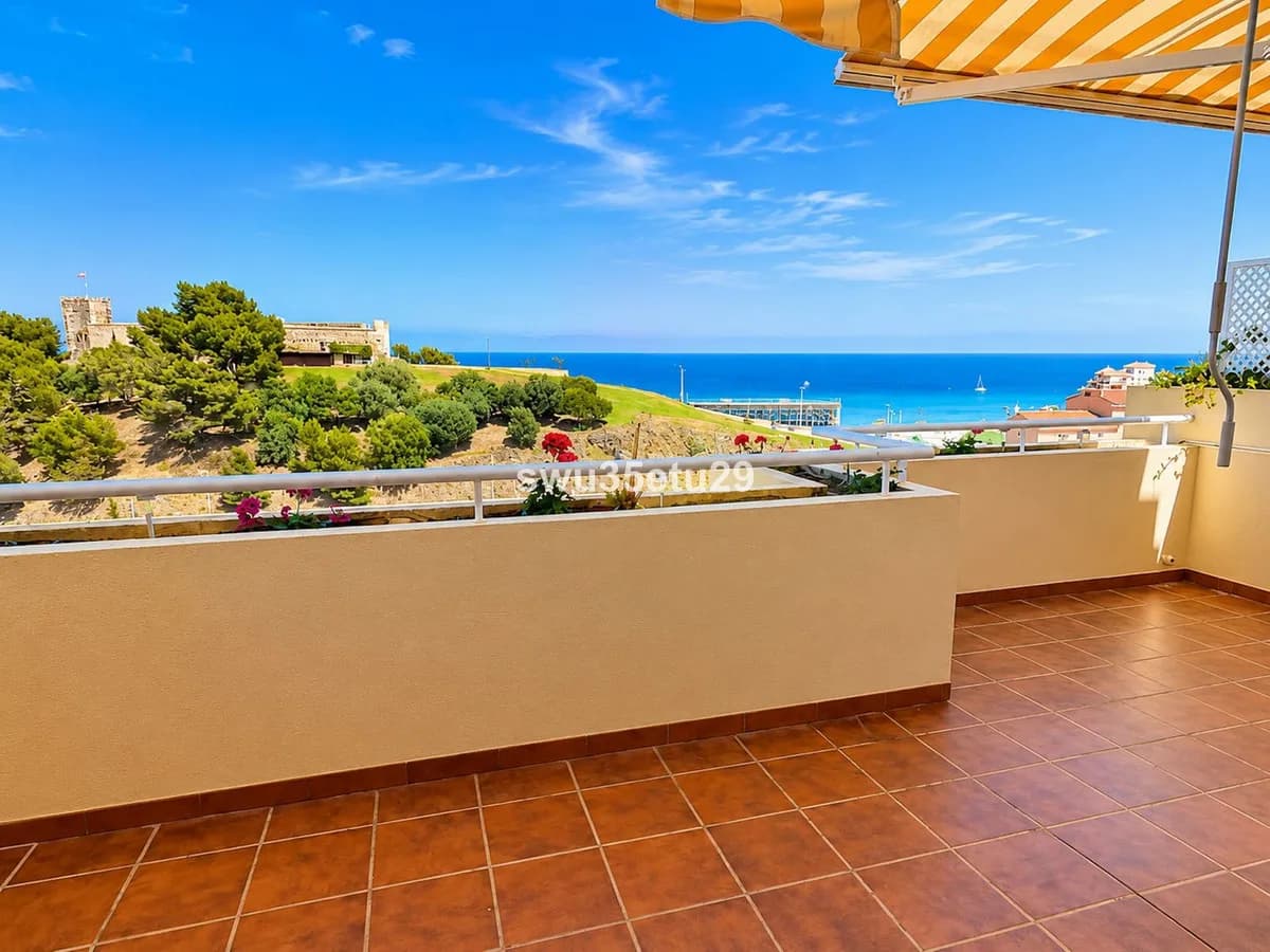 1 Bedroom Top Floor Apartment for Sale in Fuengirola, Málaga