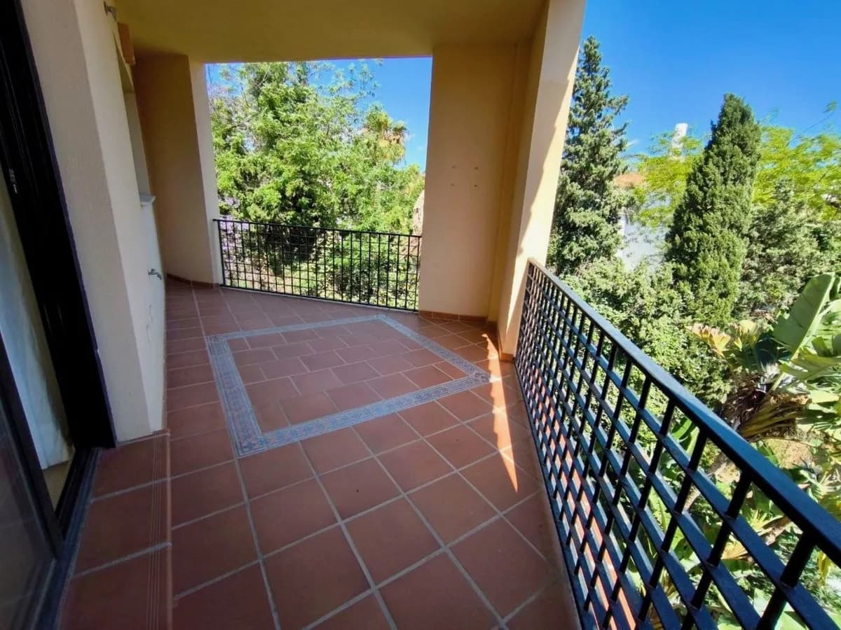 2 Bedroom Penthouse for Sale in Puerto Banús, Málaga