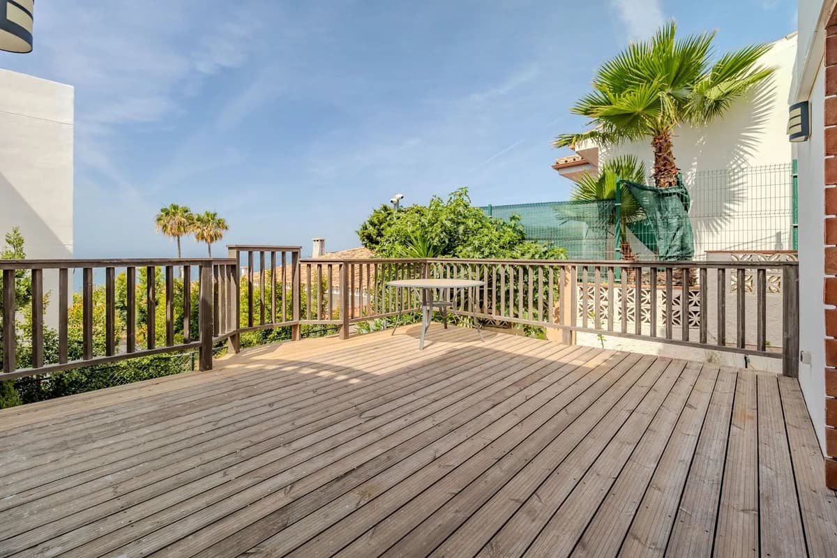 6 Bedroom Detached Villa for Sale in El Faro, Málaga - Image 8