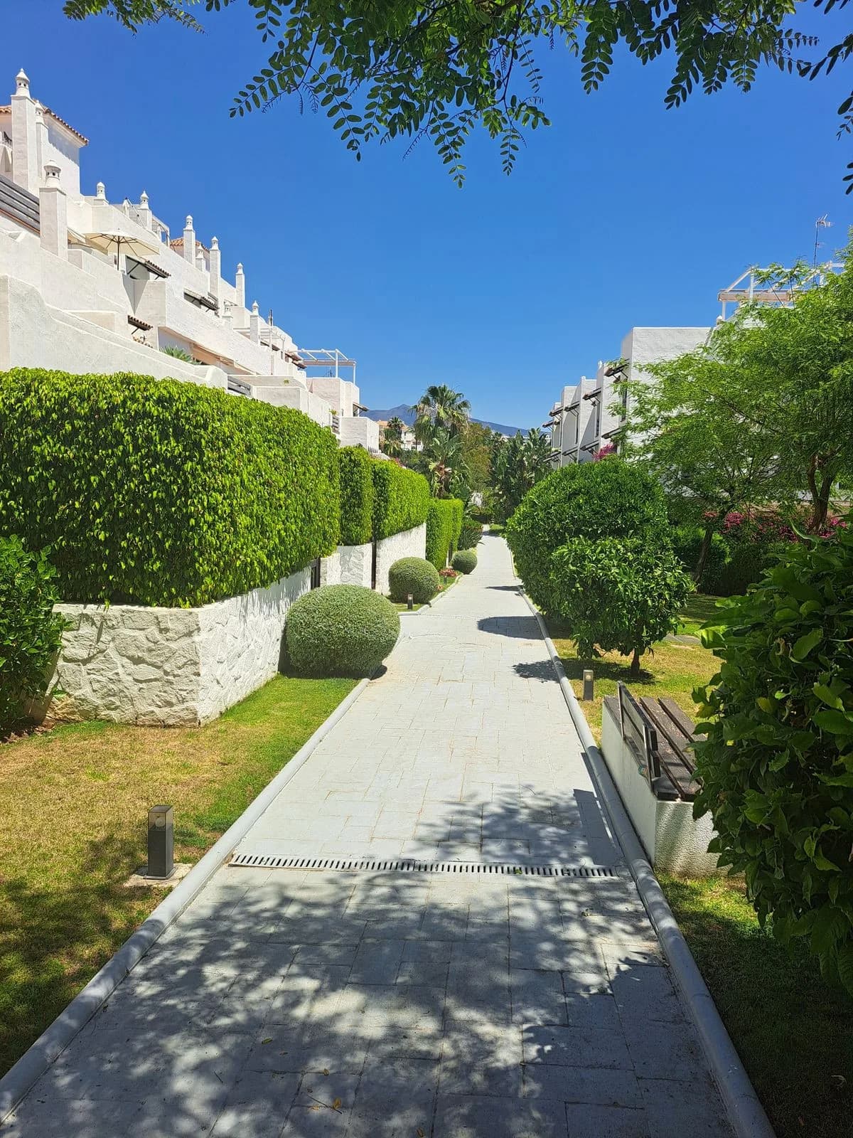 1 Bedroom Ground Floor Apartment for Sale in Selwo, Málaga