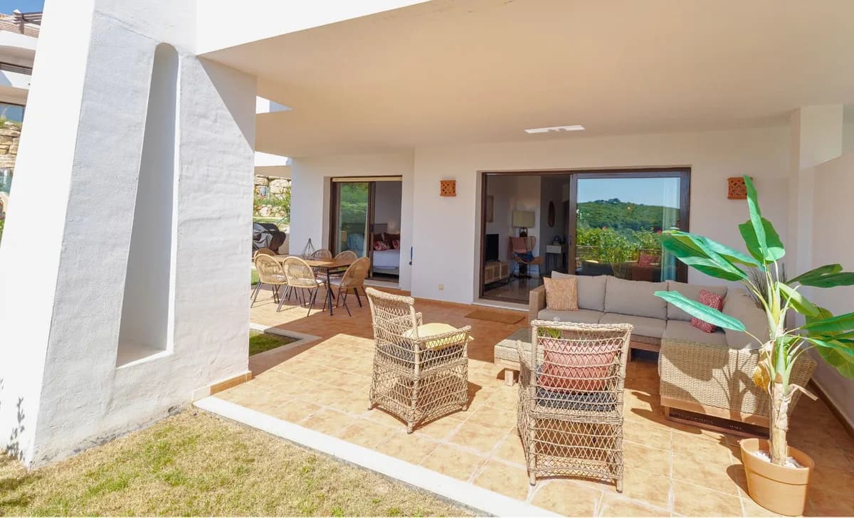 3 Bedroom Ground Floor Apartment for Sale in Casares Playa, Málaga - Image 7
