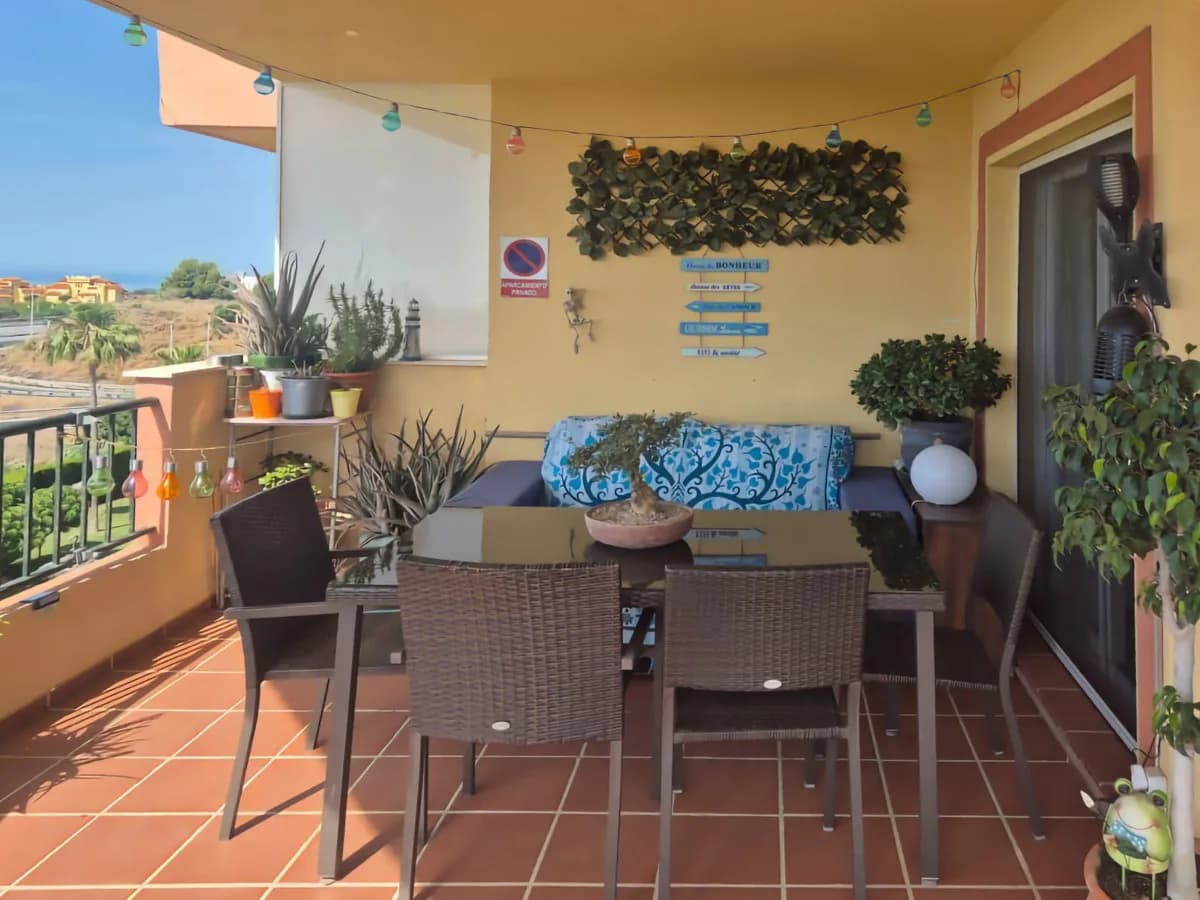 2 Bedroom Top Floor Apartment for Sale in Riviera del Sol, Málaga