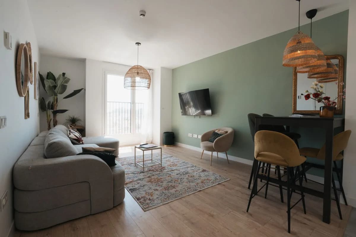 3 Bedroom Top Floor Apartment for Sale in Martiricos, Málaga - Image 6