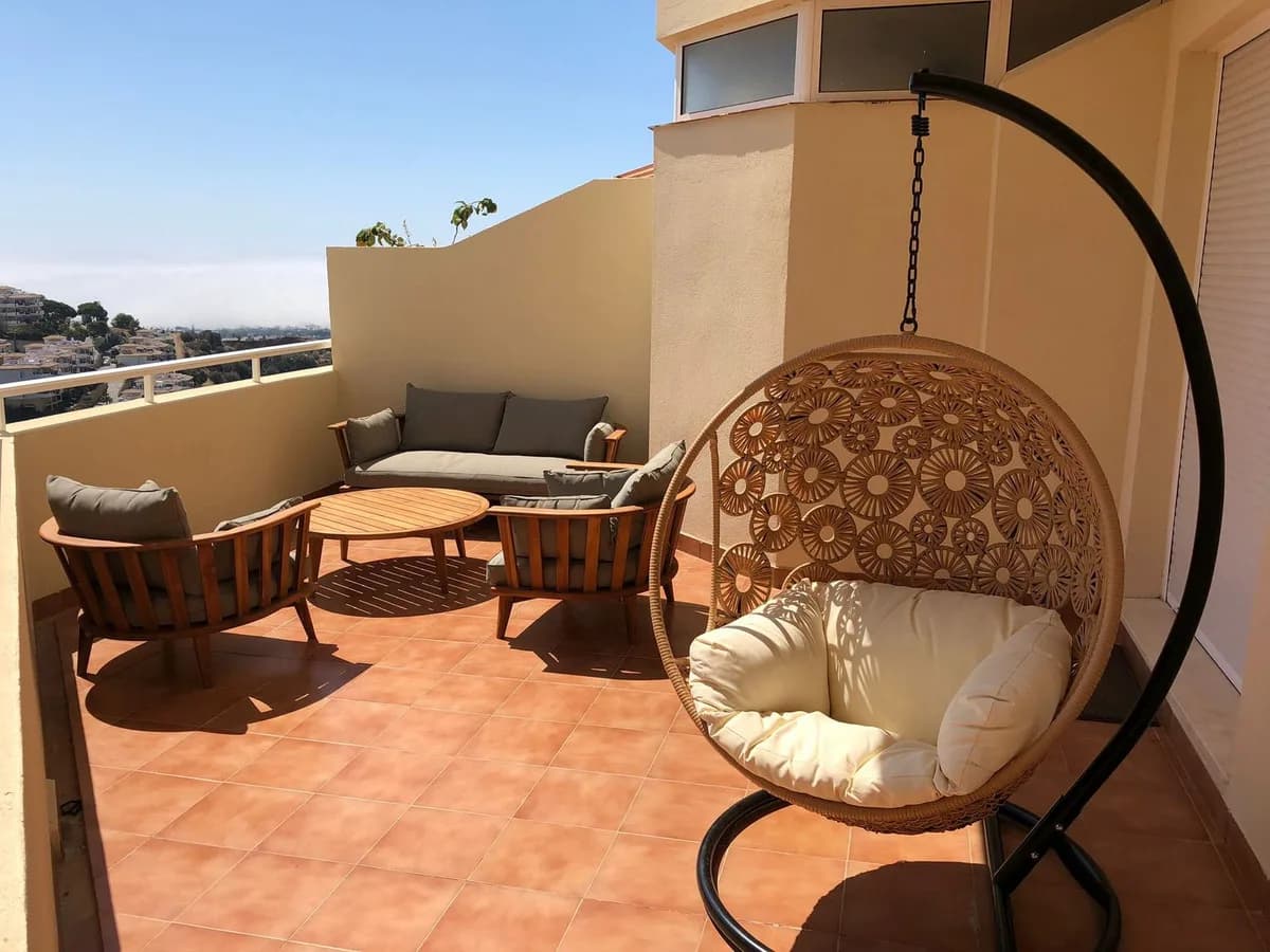 2 Bedroom Ground Floor Apartment for Sale in Calahonda, Málaga - Image 2