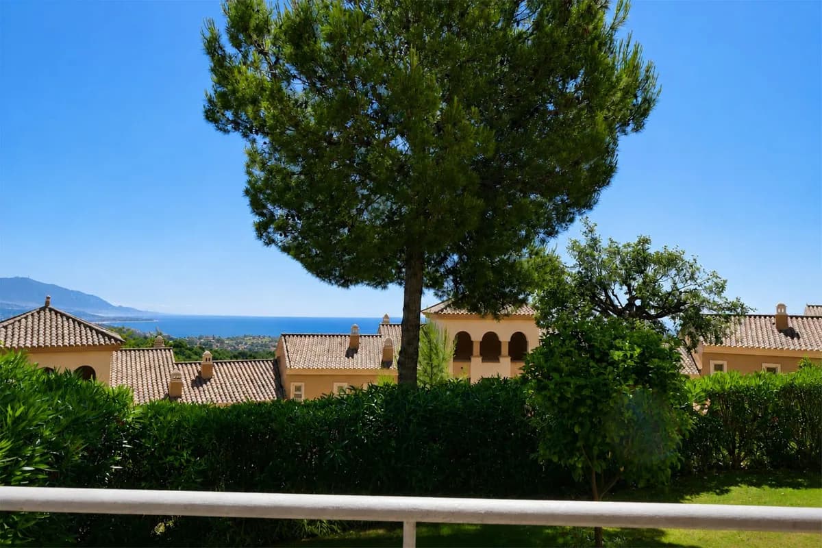 2 Bedroom Ground Floor Apartment for Sale in La Mairena, Málaga - Image 5