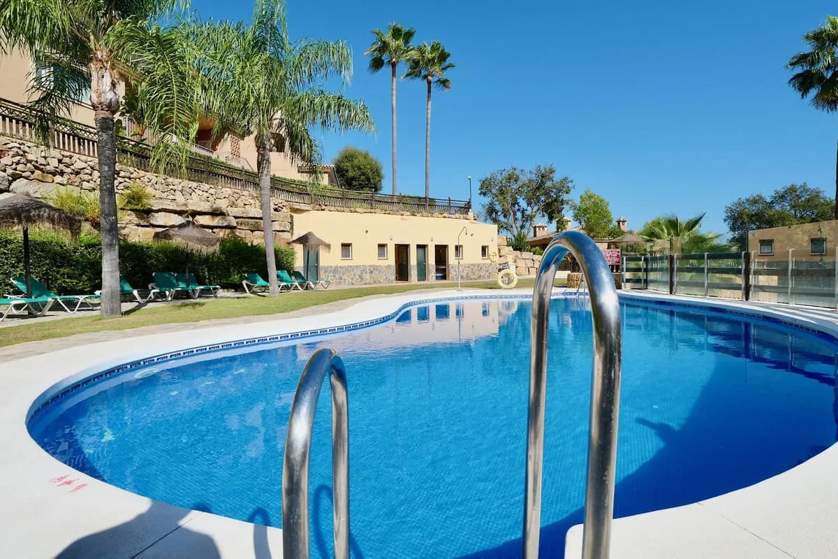 2 Bedroom Ground Floor Apartment for Sale in La Mairena, Málaga - Image 8