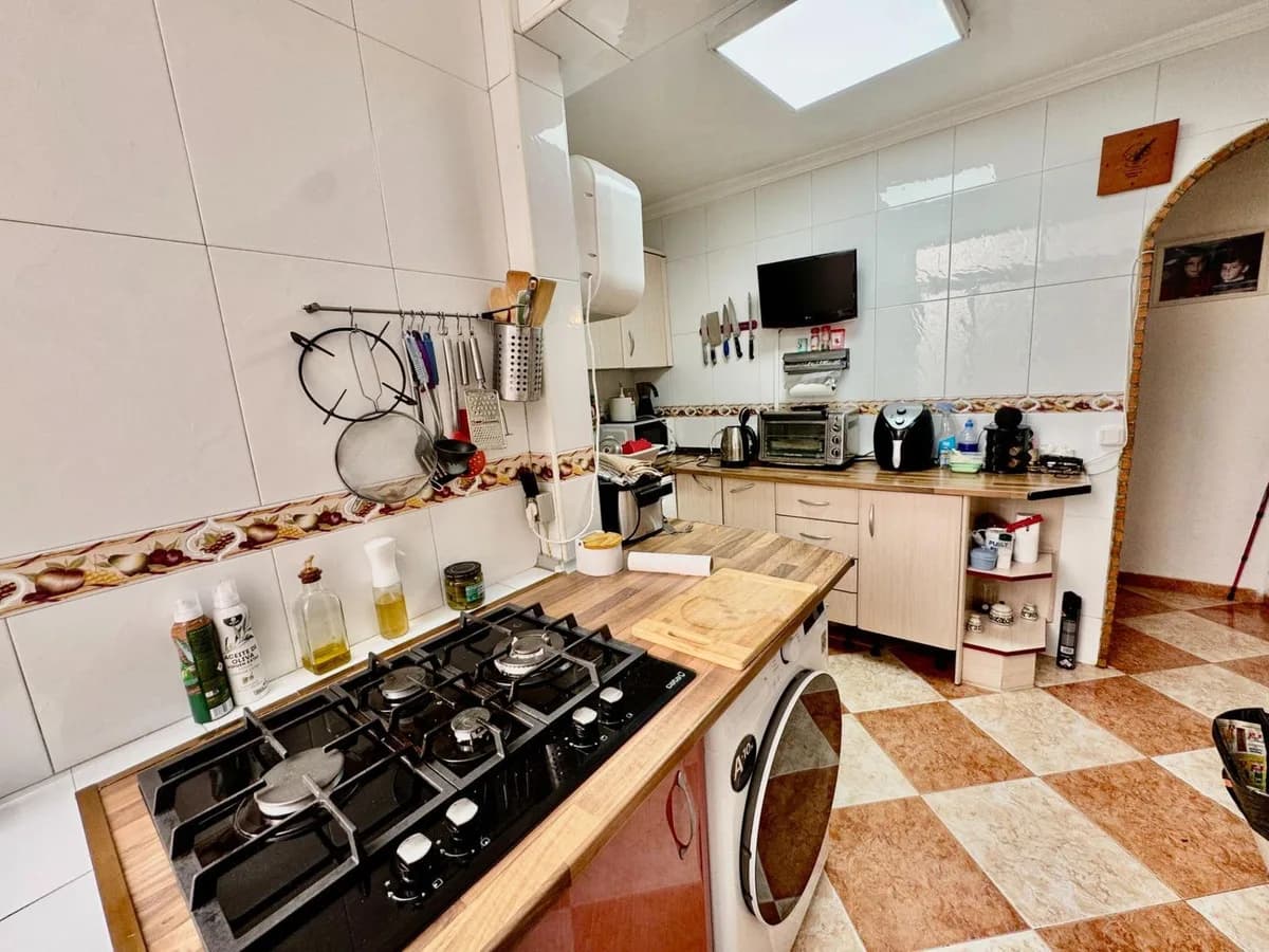 3 Bedroom Middle Floor Apartment for Sale in Nuevo San Andrés, Málaga - Image 7