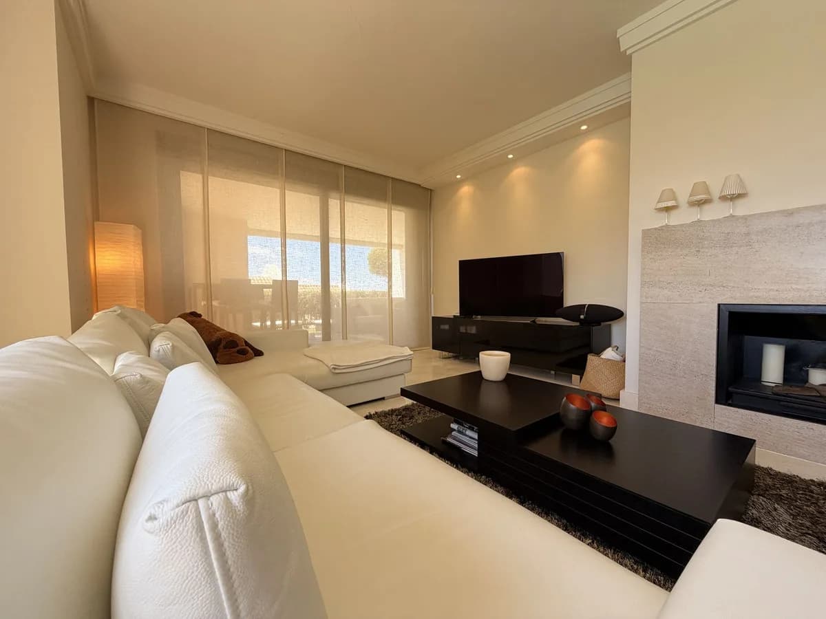 2 Bedroom Ground Floor Apartment for Sale in Altos de los Monteros, Málaga - Image 9