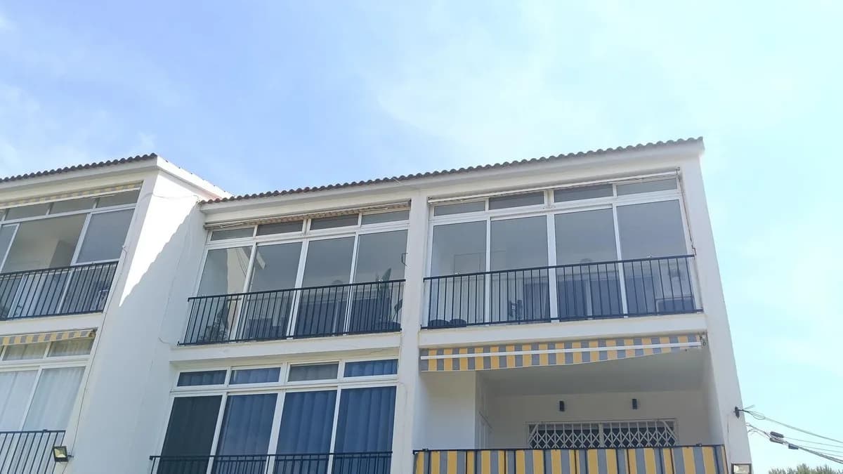2 Bedroom Top Floor Apartment for Sale in El Faro, Málaga - Image 4